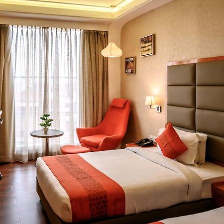 Dng The Grand Hotel カーンプル エクステリア 写真