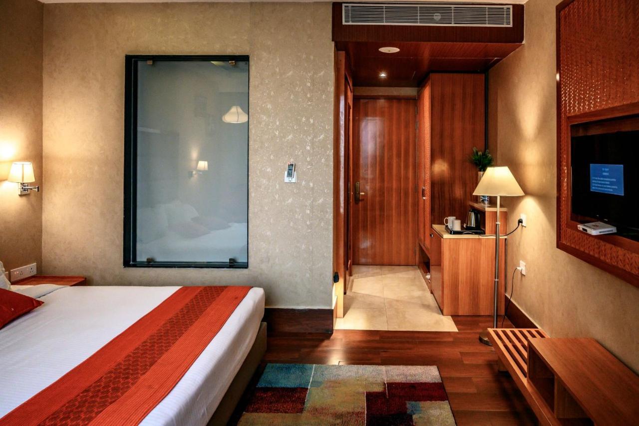Dng The Grand Hotel カーンプル エクステリア 写真